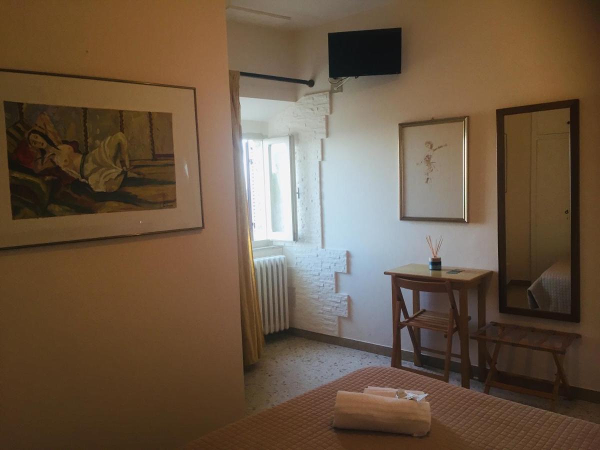 Castello - Solo Pernotto Hotel Cupra Marittima Buitenkant foto