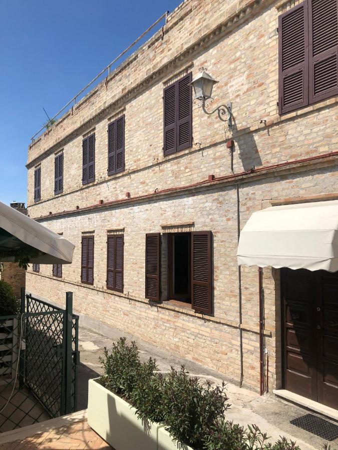 Castello - Solo Pernotto Hotel Cupra Marittima Buitenkant foto