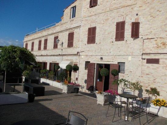 Castello - Solo Pernotto Hotel Cupra Marittima Buitenkant foto
