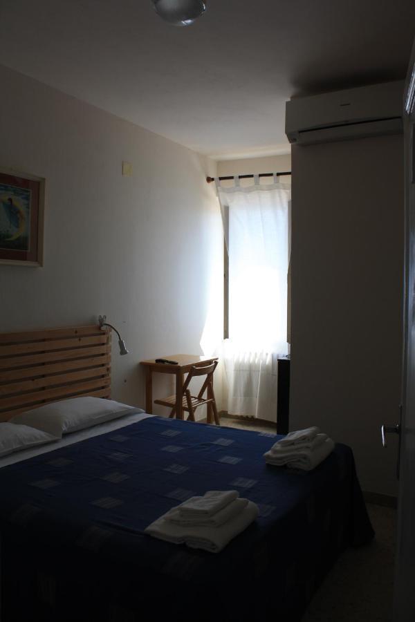 Castello - Solo Pernotto Hotel Cupra Marittima Buitenkant foto